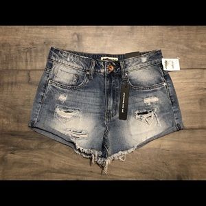 Dollhouse medium wash shorts! NWT